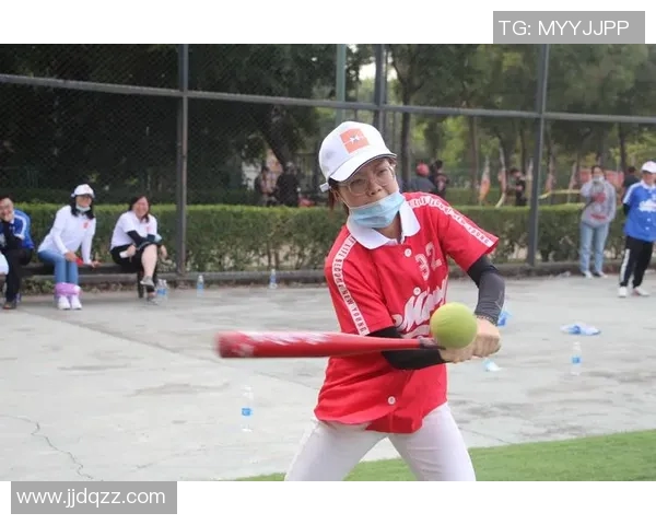 深圳排球队耐力训练揭秘：如何在赛场上持续发力与突破极限